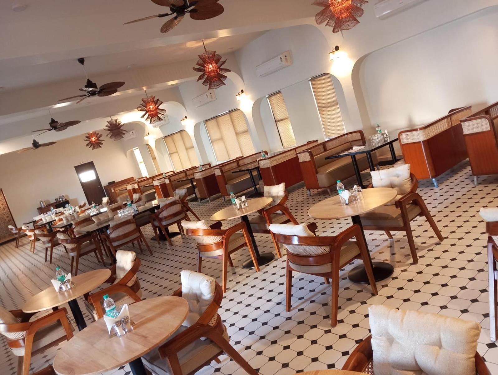 Hotel Gsr Tumkur ภายนอก รูปภาพ